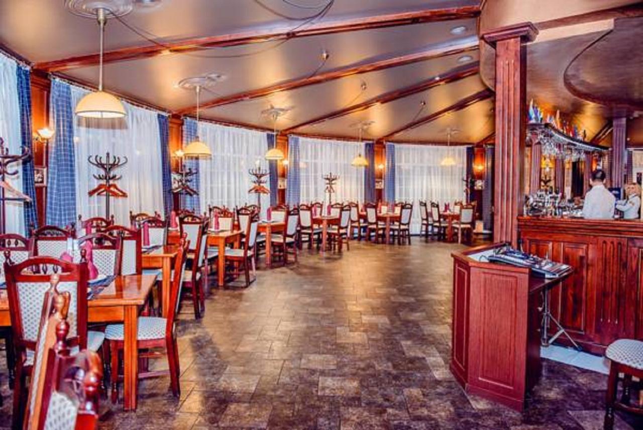 Hotel Vivat Provincia Takhtaulove Екстериор снимка